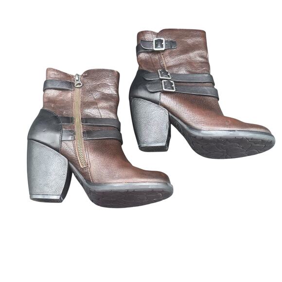 Kork-Ease Brown Leather Ankle Boots Triple Buckle Block Heel Booties 6M - Picture 8 of 11